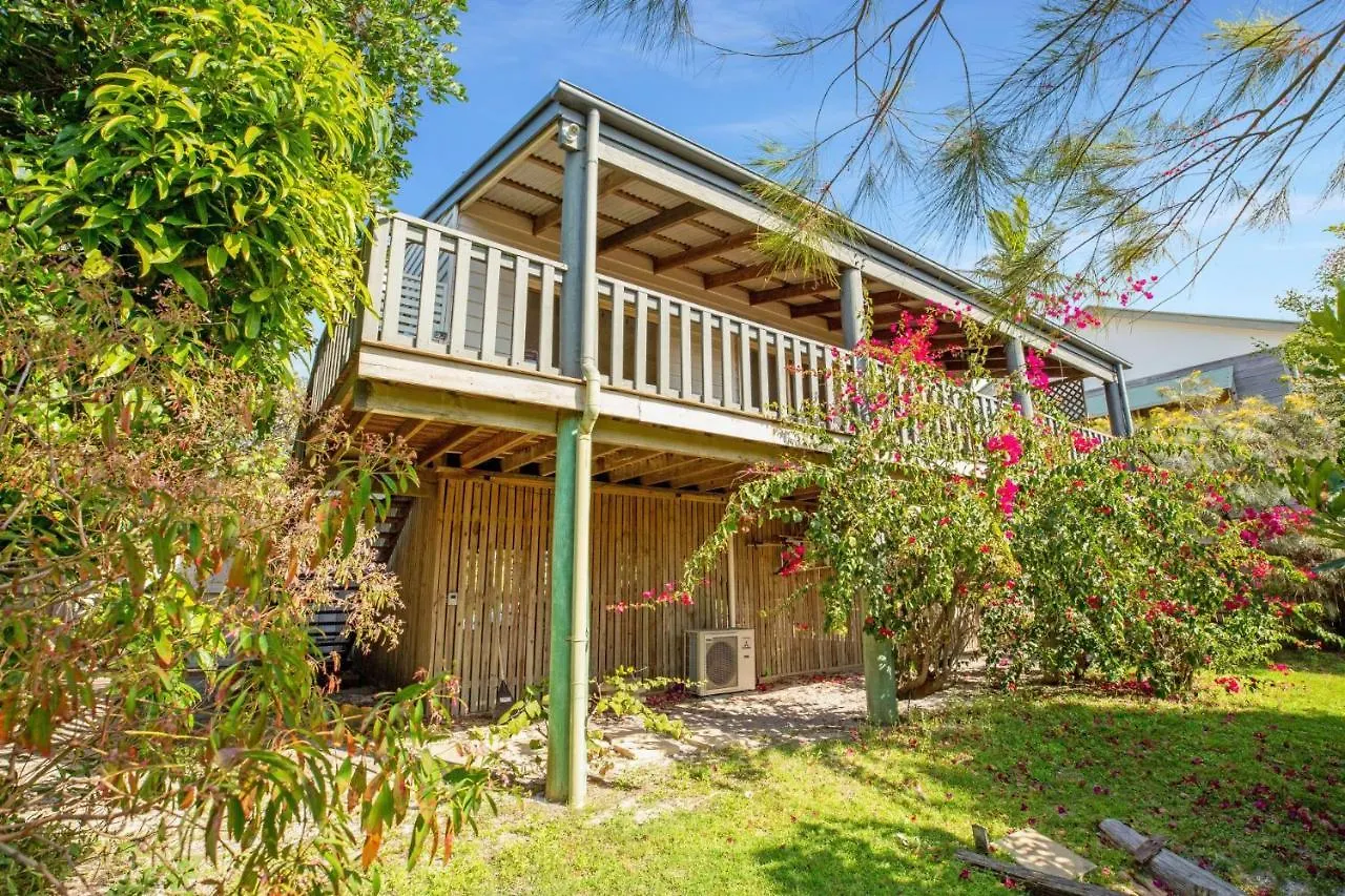 37 On Gouldian Court Peregian Beach 0*,  Australia